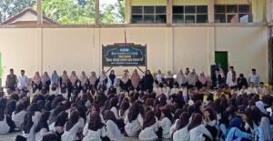 Tebar Kepedulian, MTsN 2 Tasikmalaya Salurkan Santunan untuk 165 Yatim dan Dhuafa