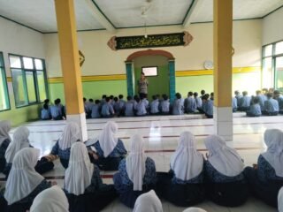 Heboh! Siswa Kelas 9 MTsN 2 Tasikmalaya Dapat Peringatan Penting: “Semua Amal Tergantung Niat!”