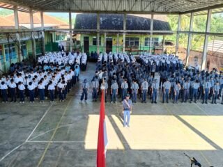 Pidato Menggetarkan! Wakamad Kurikulum MTsN 2 Tasikmalaya Ingatkan Ibroh Perjuangan Pahlawan di Hari Kesaktian Pancasila