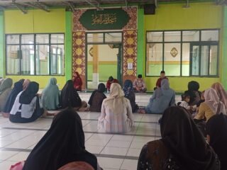 Komite MTsN 2 Tasikmalaya Gelar Rapat Bersama Orang Tua dan Pihak Madrasah