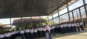 Disiplin, Akhlak, dan Ilmu: Tiga Kunci Sukses dari Lapangan Upacara!