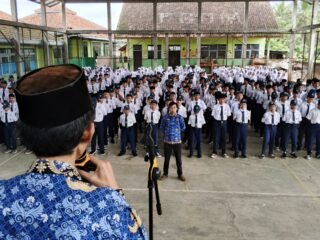 Semangat HUT Korpri ke-54 Warnai Upacara dan Pembukaan Kegiatan ASAS di Madrasah