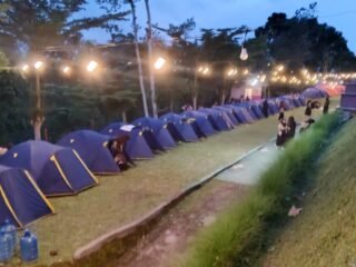 Semangat Pramuka Membara di Bumi Perkemahan Pasir Kirisik: MTsN 2 Tasikmalaya Gelar Perkemahan dan Pelantikan Penggalang Ramu–Rakit Hari Pertama