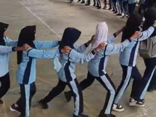 Bikin Heboh! Aula GOR Mendadak Jadi Arena Nostalgia, Siswa Kelas IX Larut dalam Serunya Permainan Tradisional