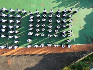 Upacara Senin Teguhkan Pentingnya Ilmu dan Akhlak di Lingkungan Madrasah